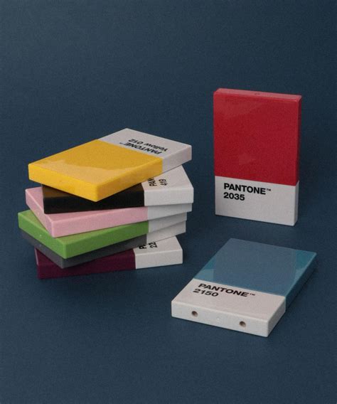 Pantone Card Holder .